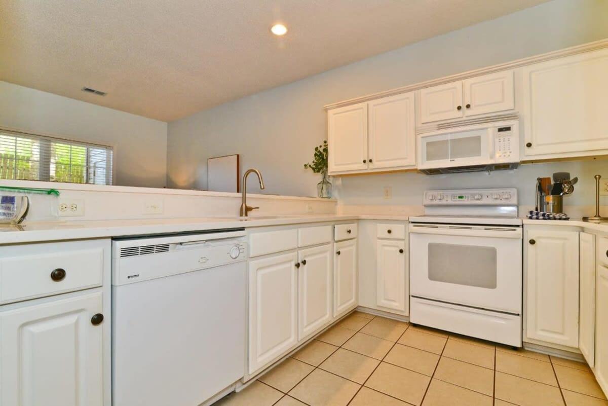 Cherry Grove Villa Close To Beach W Pool マートルビーチ エクステリア 写真